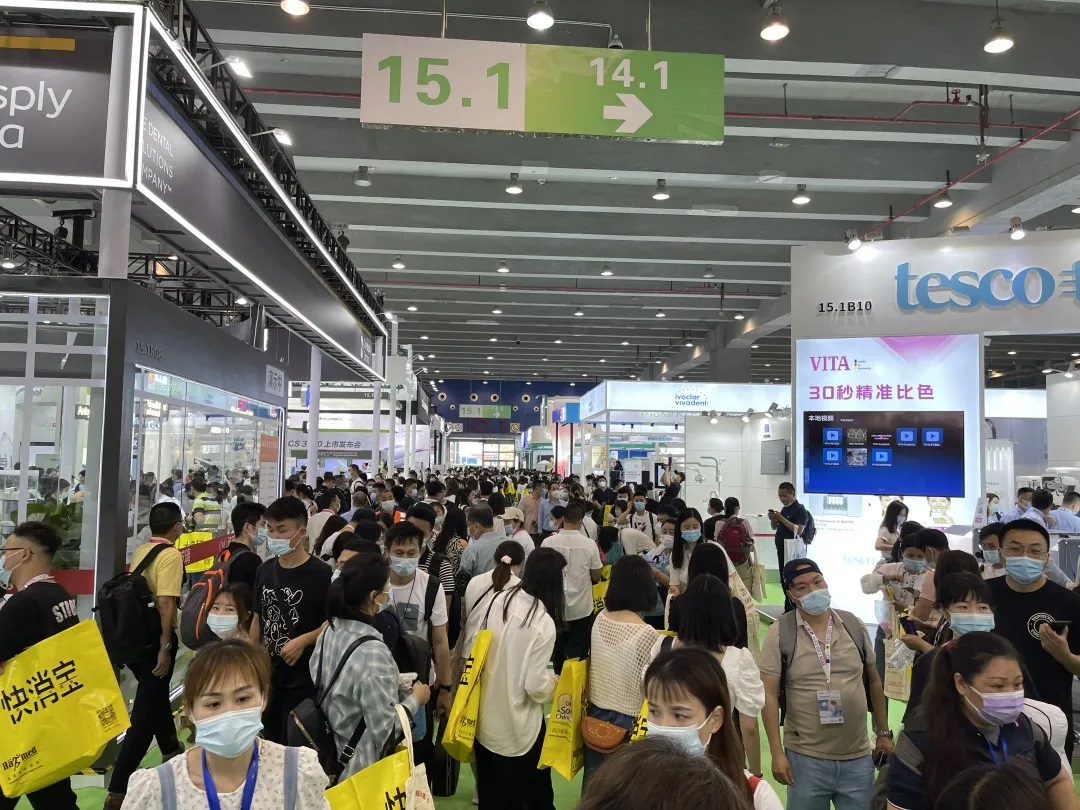 展会盛况（人山人海）